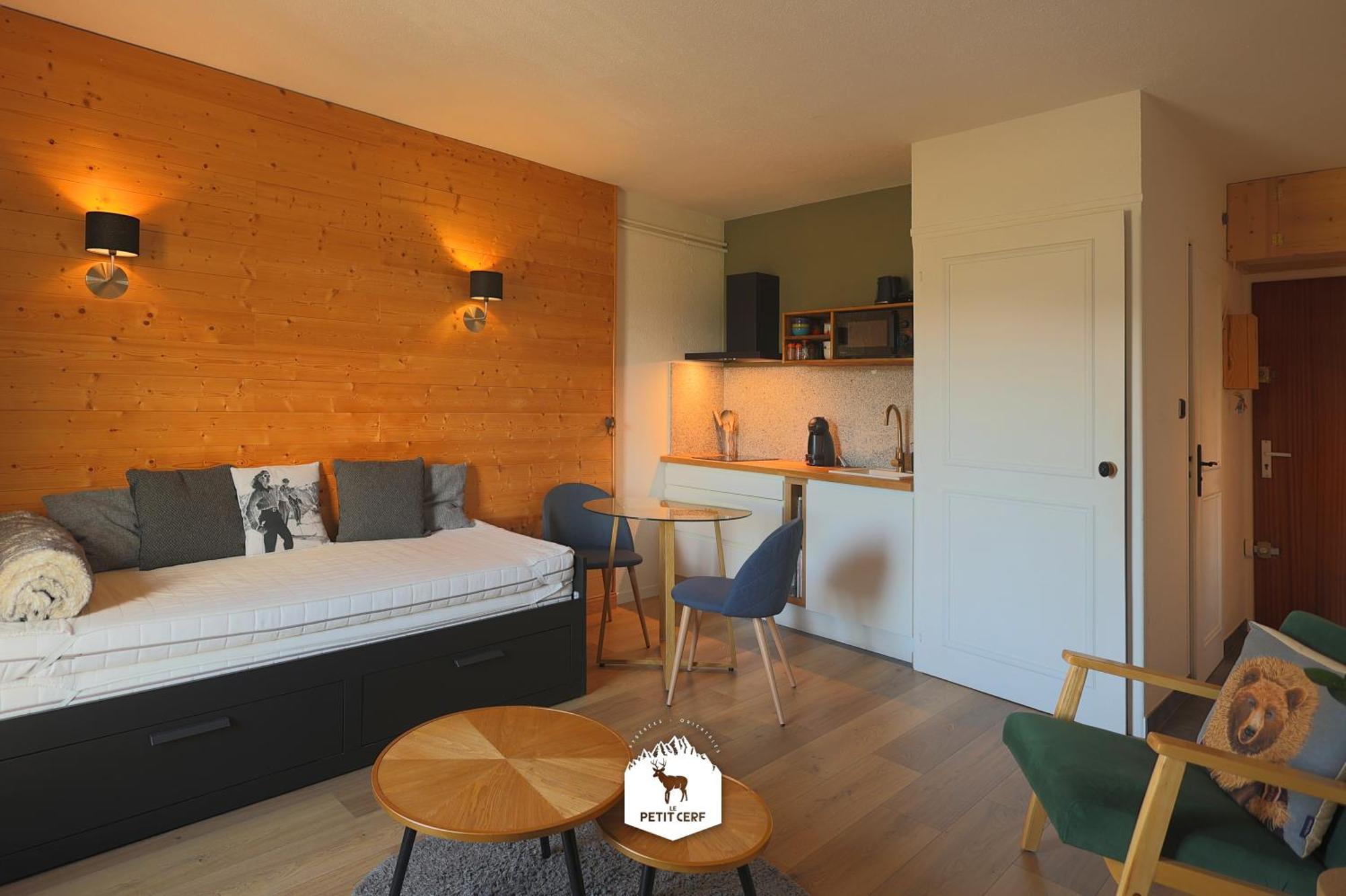 Le Petit Ours & Le Petit Cerf - Studios Vue Lac & Montagnes เลส์ อองเจลส์ ภายนอก รูปภาพ